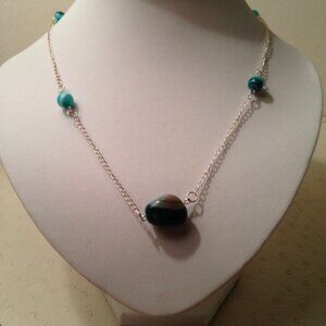 NEW Green Agate nuggets crystal gemstone necklace